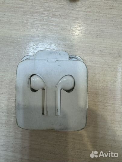 Наушники apple