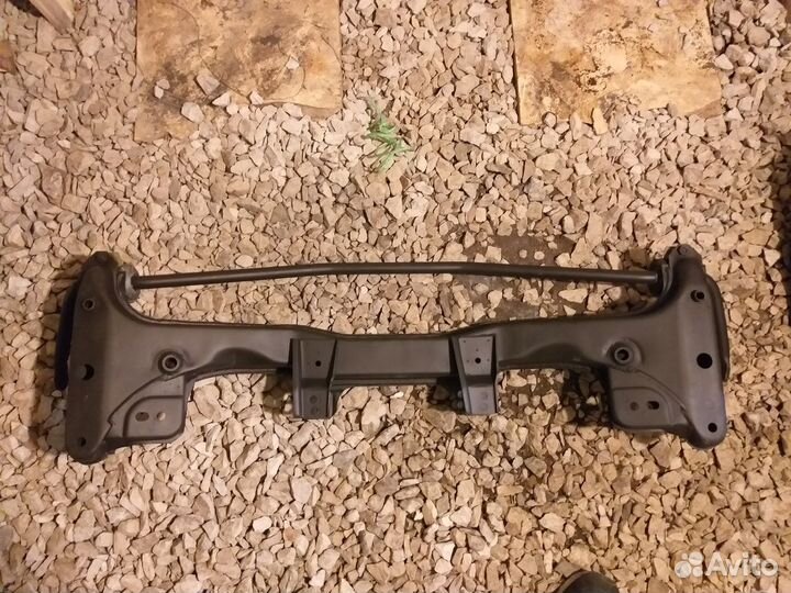 Балка двигателя со стабилизатором bmw e30