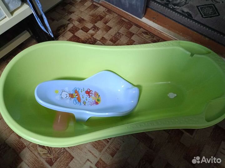 Ванночка для купания с горкой