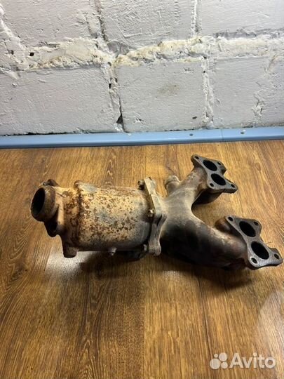 Выпускной коллектор Nissan Primera P 12 1.6 2005