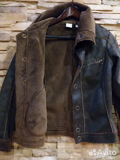 Куртка из искусственной замши