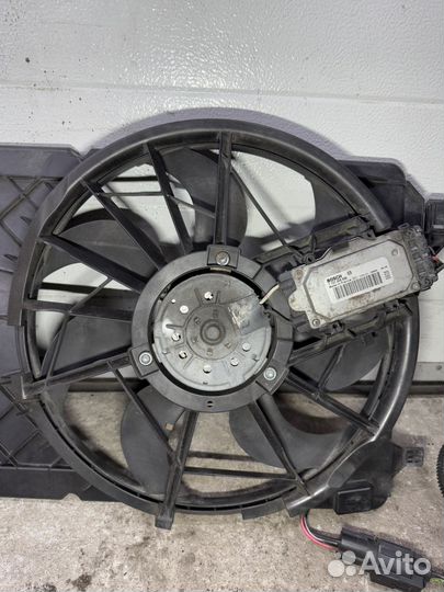 Диффузор радиатора Ford Focus 2010 CB4 qqdb