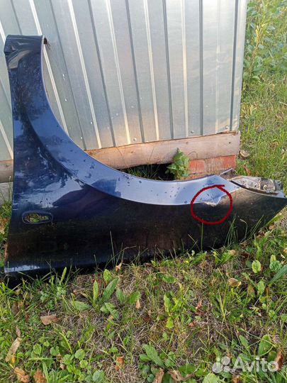 Переднее левое крыло LADA granta