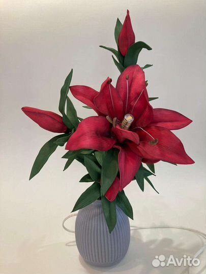 Светильник лилия