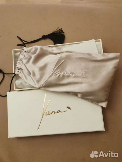 Шелковая маска для сна