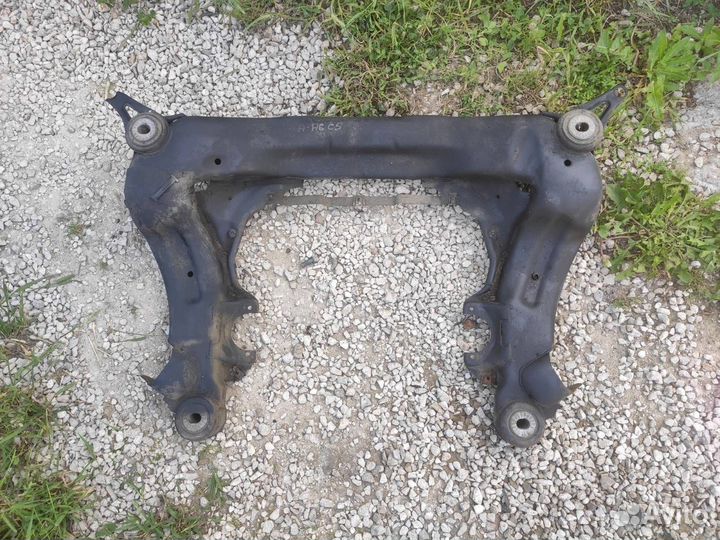 Подрамник передний Audi A6 С5