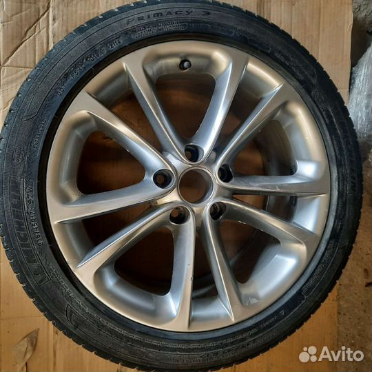 Колеса VW 235/45R17 Michelin Primacy 4