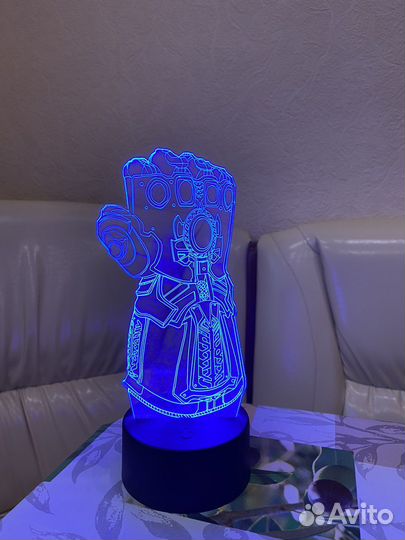 Светильник настольный