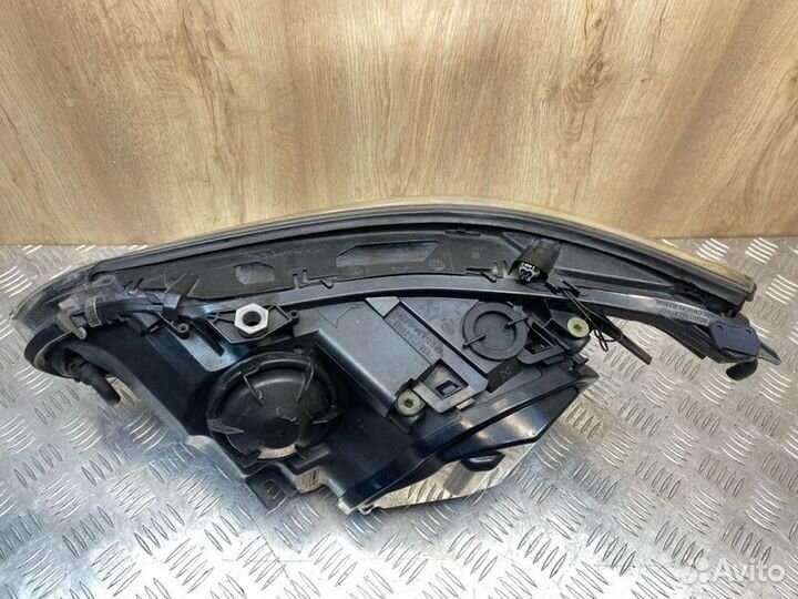 Фара ксеноновая Bmw 5 E60 N52B25 AF 2009