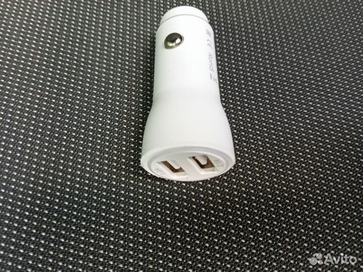 Зарядное устройство для смартфона автомобильное