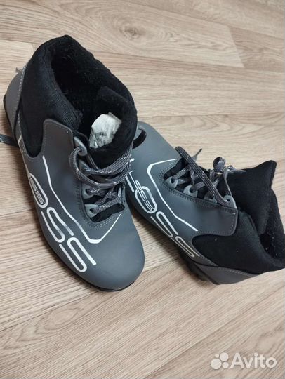 Лыжные ботинки Spine Loss NNN new, размер 35