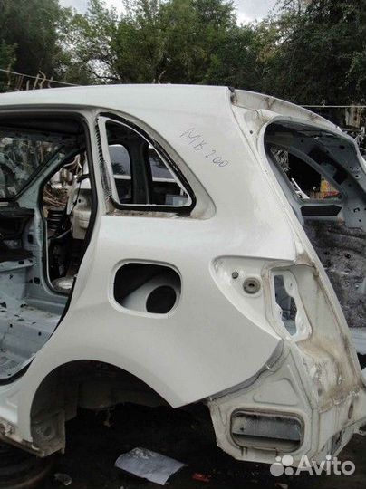 Mercedes W246 Крыло заднее левое (склад)