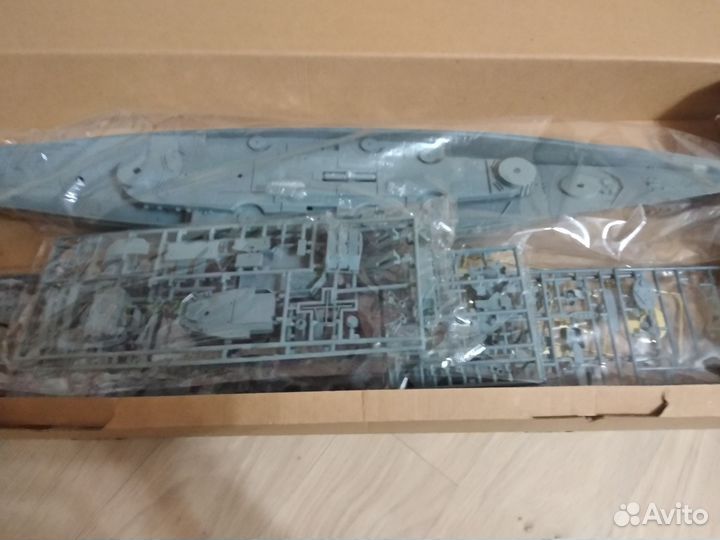 Сборная модель корабля