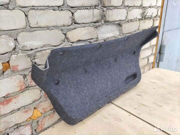 Обшивка крышки багажника Пежо 206