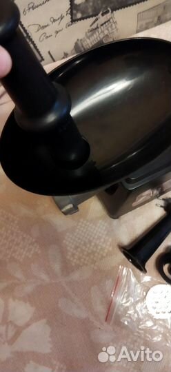 Электромясорубка Redmond