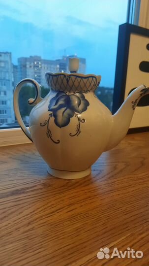 Изящная фарфоровая посуда.Гжель