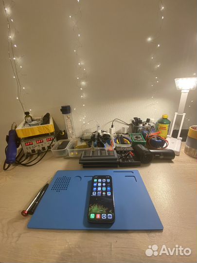 Ремонт мобильных телефонов и ноутбуков