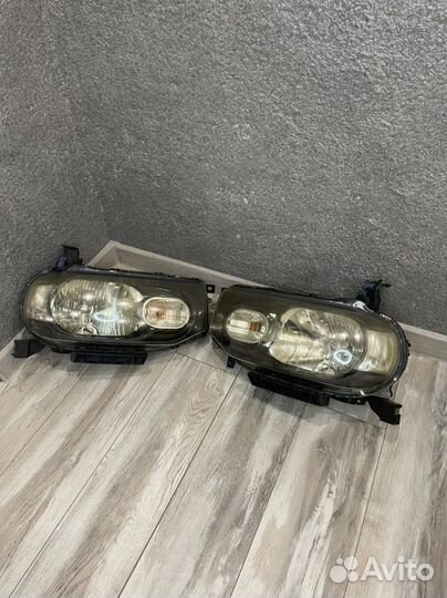 Фара xenon nissan cube z12