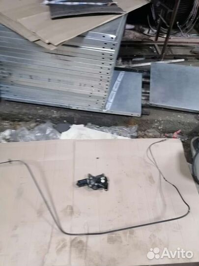 Моторчик люка с приводом Мерседес Гелендваген