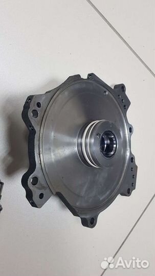 Крышка с входным валом вариатора JF011E