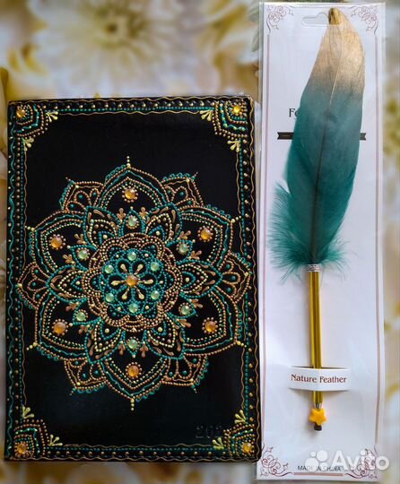 Подарочный набор для женщин. Ежедневник с ручкой