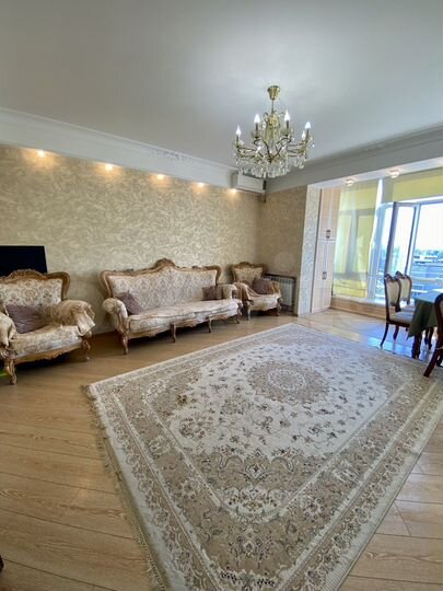 2-к. квартира, 55 м², 8/10 эт.