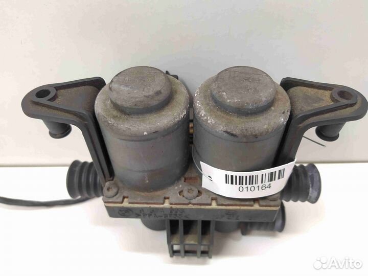 Кран отопителя (печки) BMW 7 E38 1996 64128374995