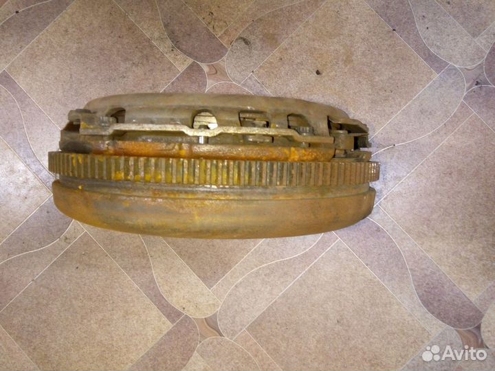 Маховик сцепления VW touran 2.0 TD