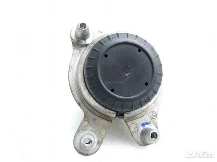 Опора двигателя левая Mercedes-Benz E-Class S213