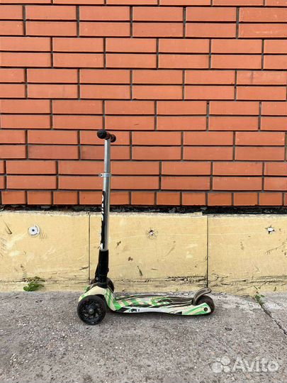 Самокат детский трехколесный