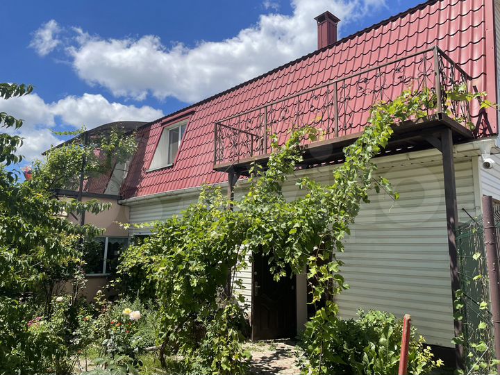 Дом 236 м² на участке 4 сот.