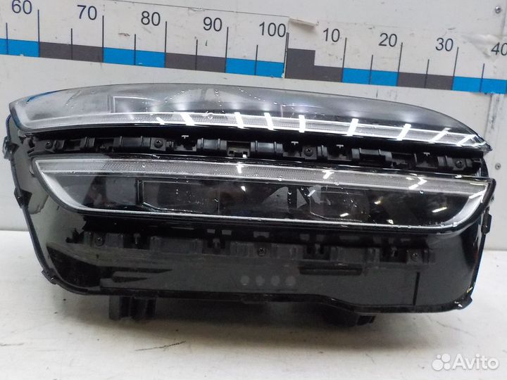 Фара правая Hyundai Genesis 2013