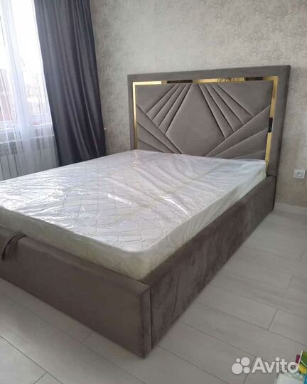 Кровать двухспальная на заказ