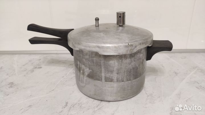 Мультиварка скороварка бу/ СССР