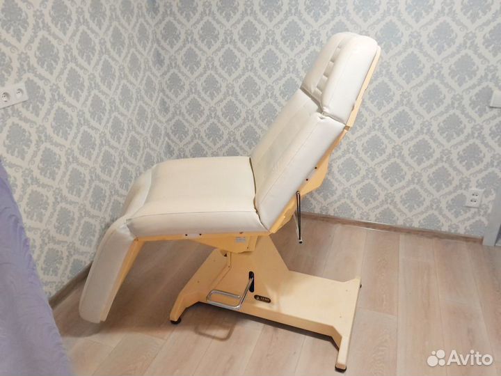 Педикюрное кресло на гидравлике