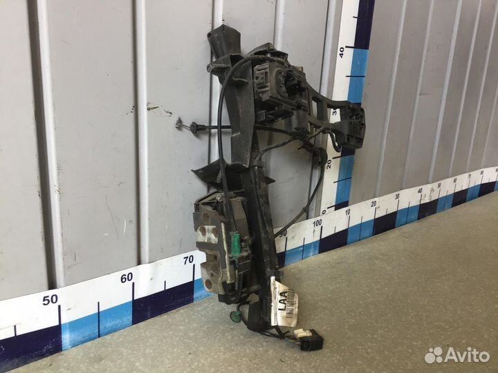 Замок двери передней правой Ford Focus III 2011