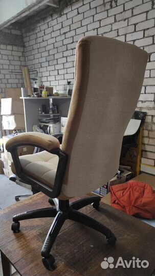 Компьютерное (офисное) кресло (новое)