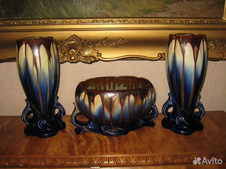 Шикарные антикварные вазы майолика