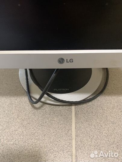 Монитор LG Flatron L1730B