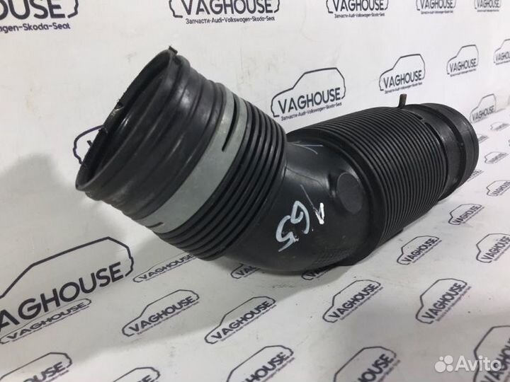 Патрубок воздушного фильтра Audi Q7 4.2 BAR 2006
