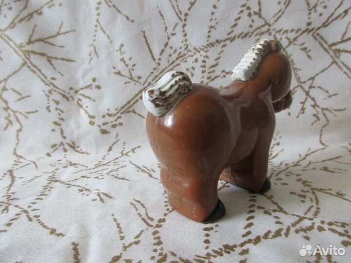 Лошадка колкий пластик винтаж СССР