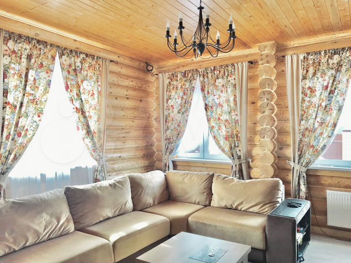 Дом 257 м² на участке 11 сот.