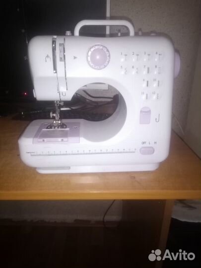 Швейная машина Vlastti FRJ-001 мини, торг уместен