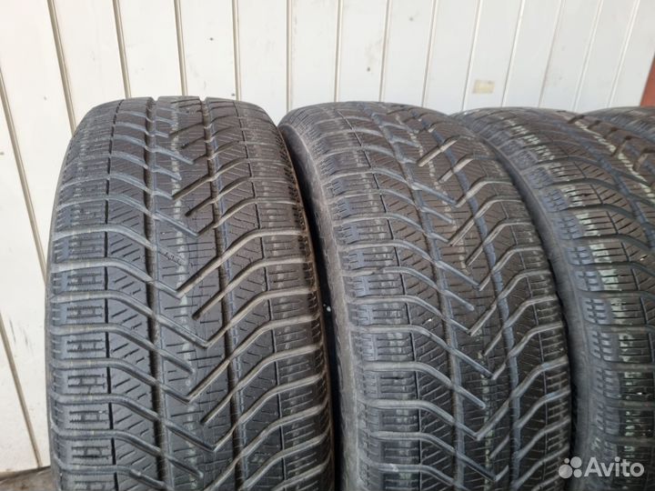 Pirelli Winter 190 Snowcontrol 205/55 R16