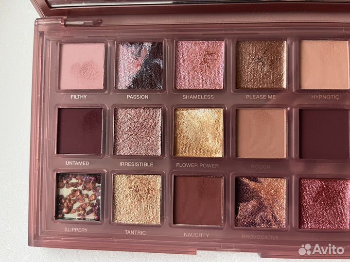 Палетка Huda Naughty nude
