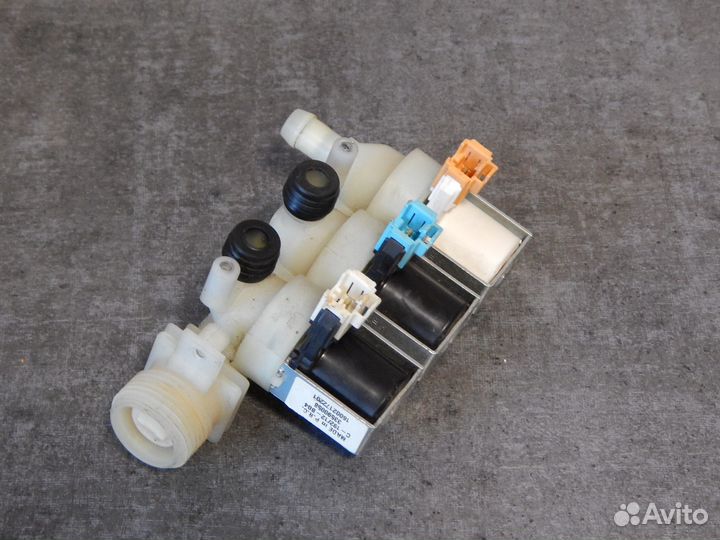 Клапан подачи воды ст.машины Ariston 62AB022