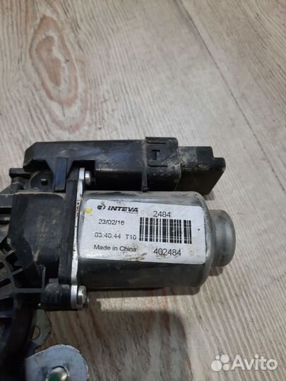 Стеклоподъемник перед Kia RIO 3 Лев