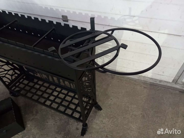 Мангал на колесах