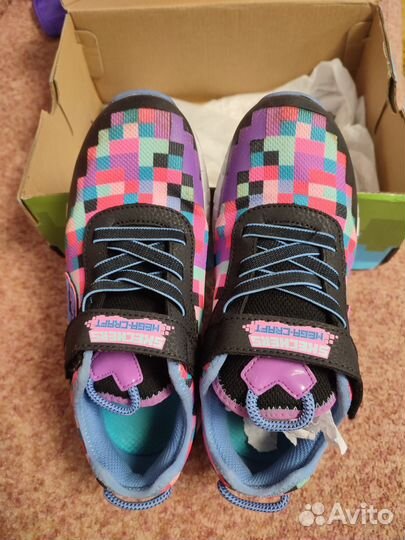 Кроссовки для девочки