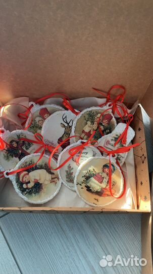 Елочные игрушки ручной работы «Медальончик»